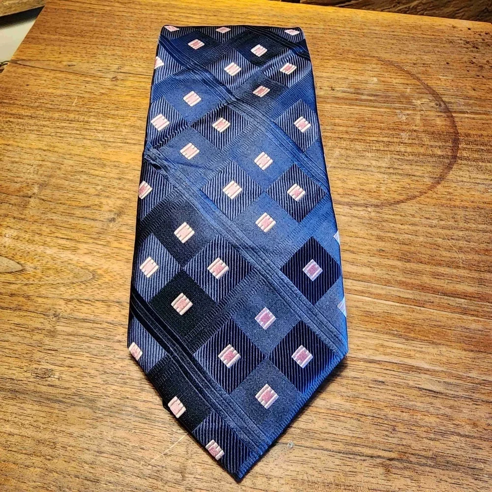 Peebles Executive Collection Navy Pink‎ Geometric Pattern Silk Tie 56inx4in